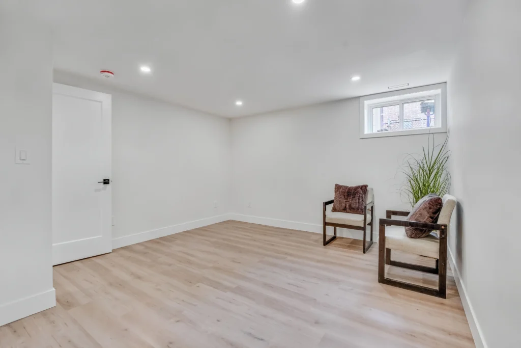 how to tell if a wall is load bearing​