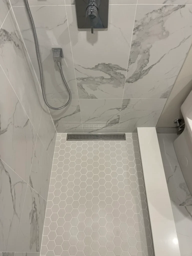 wet room bathroom meaning